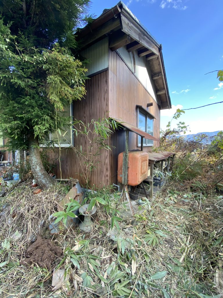 富山県南砺市岩木 陶芸窯付き物件