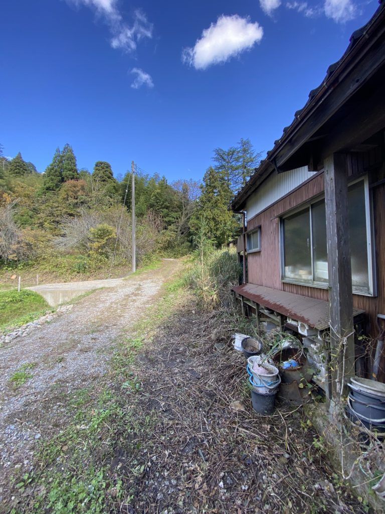 富山県南砺市岩木 陶芸窯付き物件